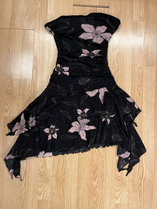 le chateau Dresses & Skirts - Le Chateau 2000s Floral Strapless Dress- Size Medium